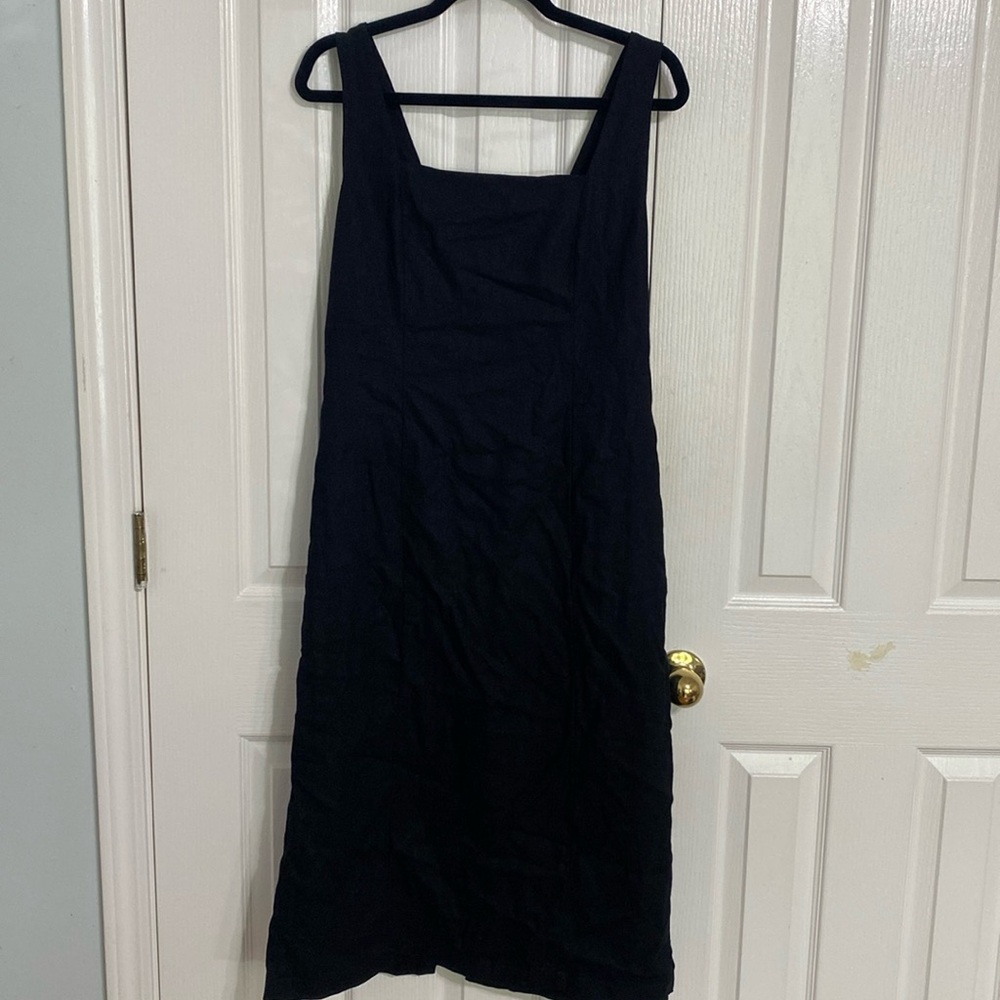 Sleeveless Square Neck Midi Dress